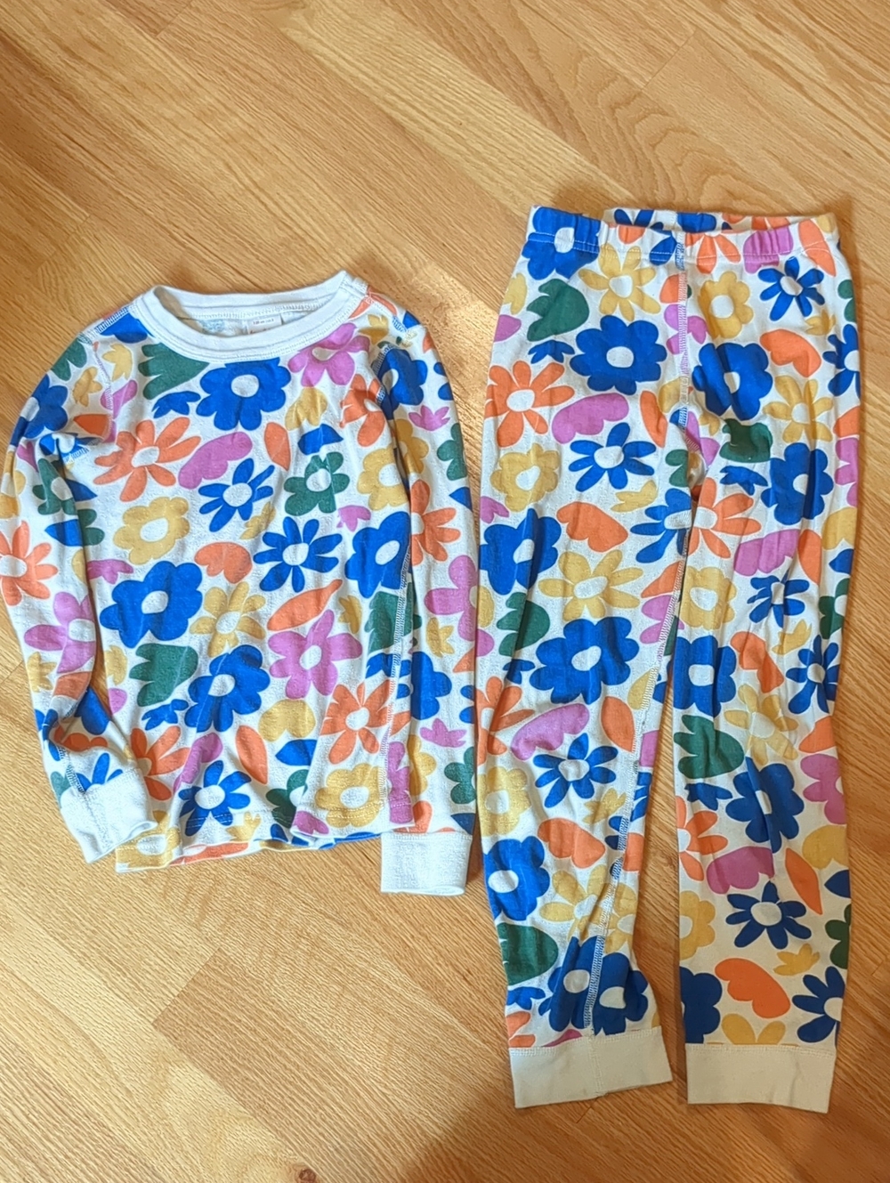 Kids Floral Print Long Sleeve Pajama Set - Multicolor